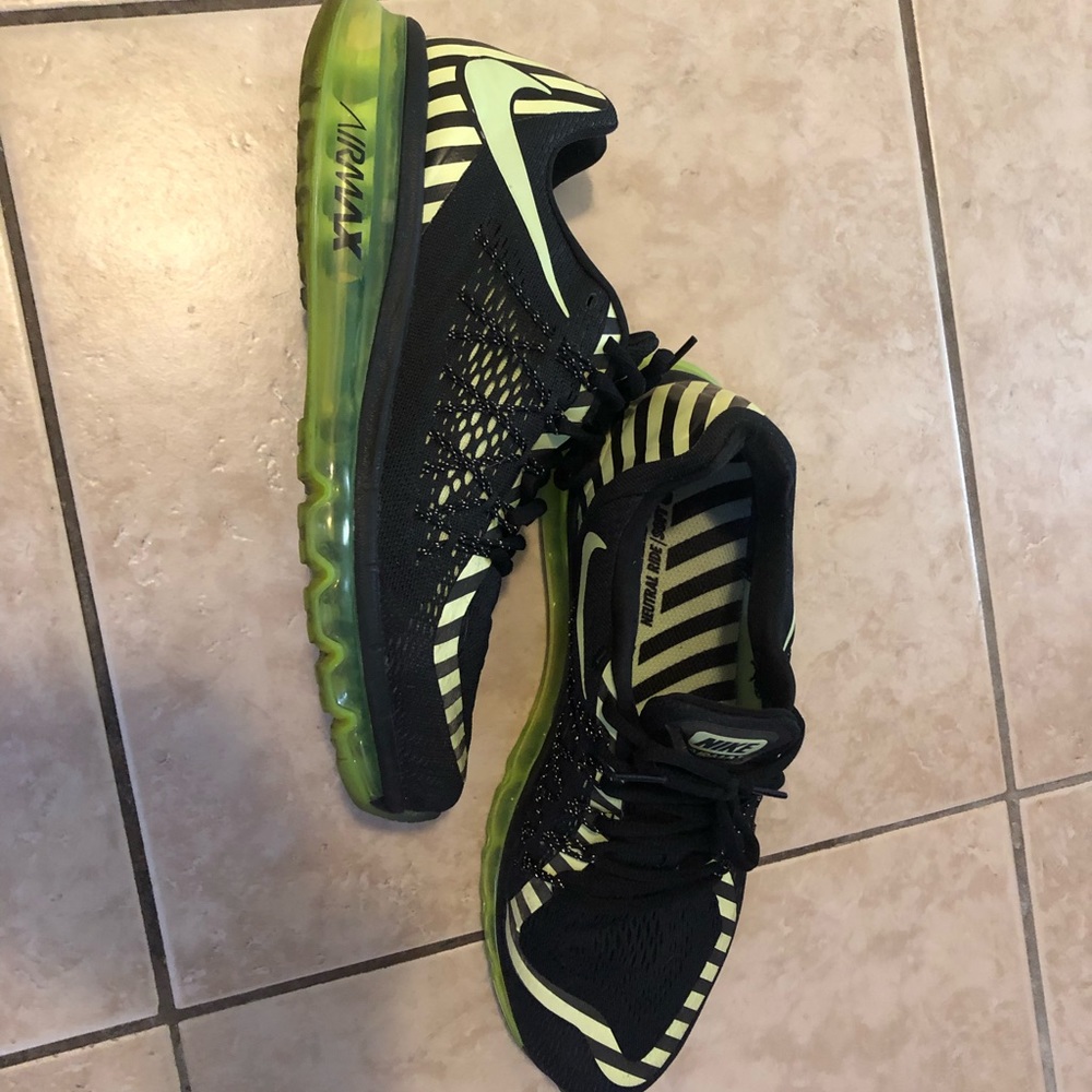 Nike AIRMAX ANNIVERSARY EDTION SIZE 10.5